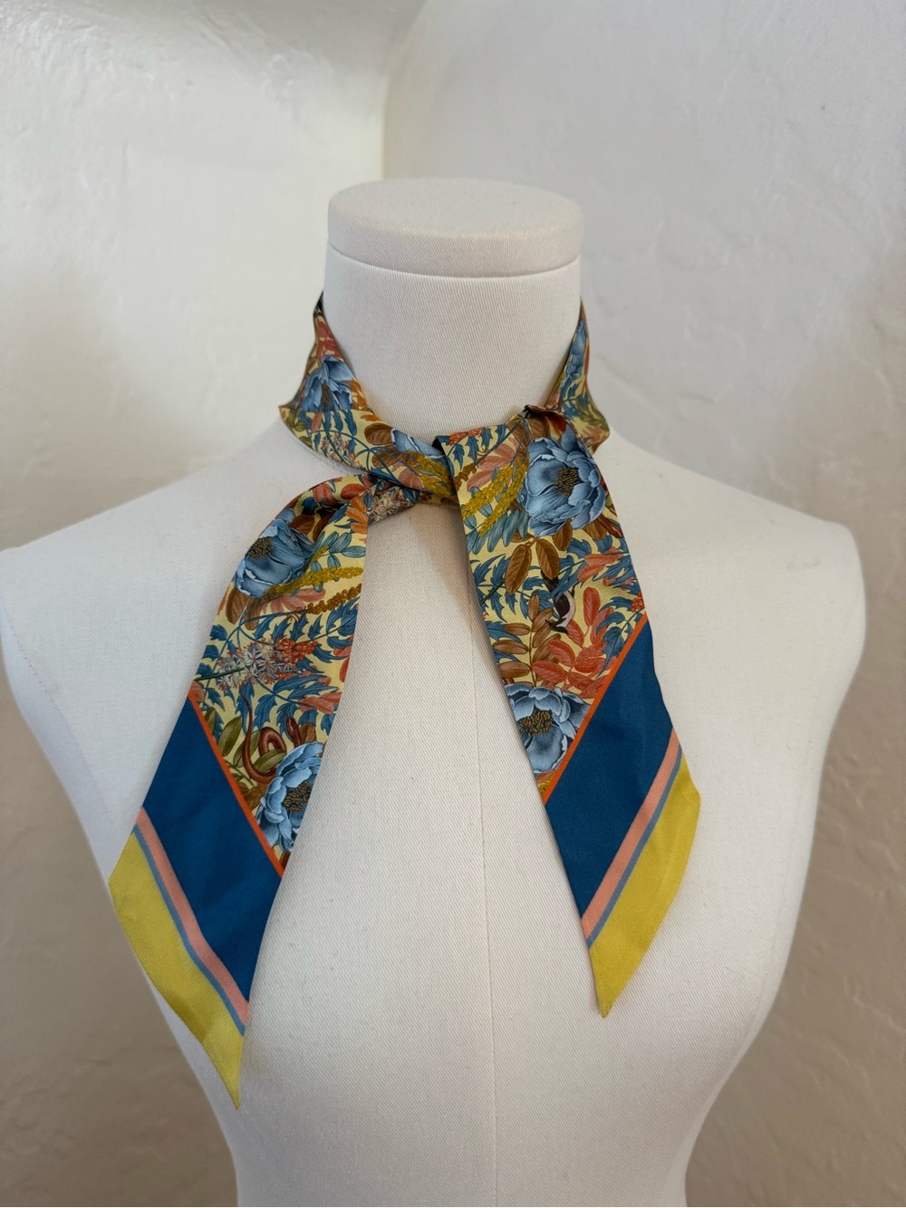 Silk Skinny Neck Scarf Floral Print Blue Yellow Orange 32ā Hair Bag Twilly